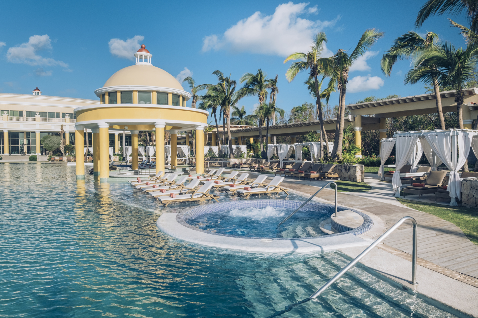 Descubre las mejores ofertas en los Resorts Iberostar frente al mar